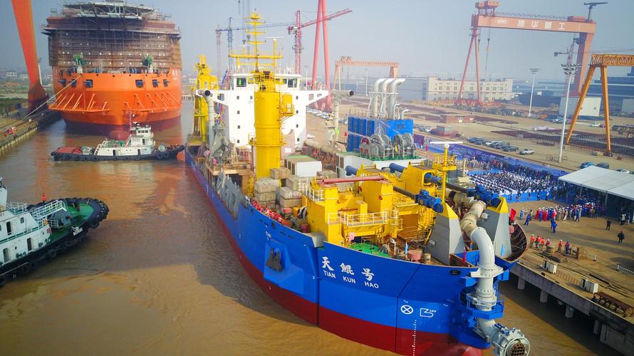 "天鲲号"成功下水 中国再添"造岛神器"!